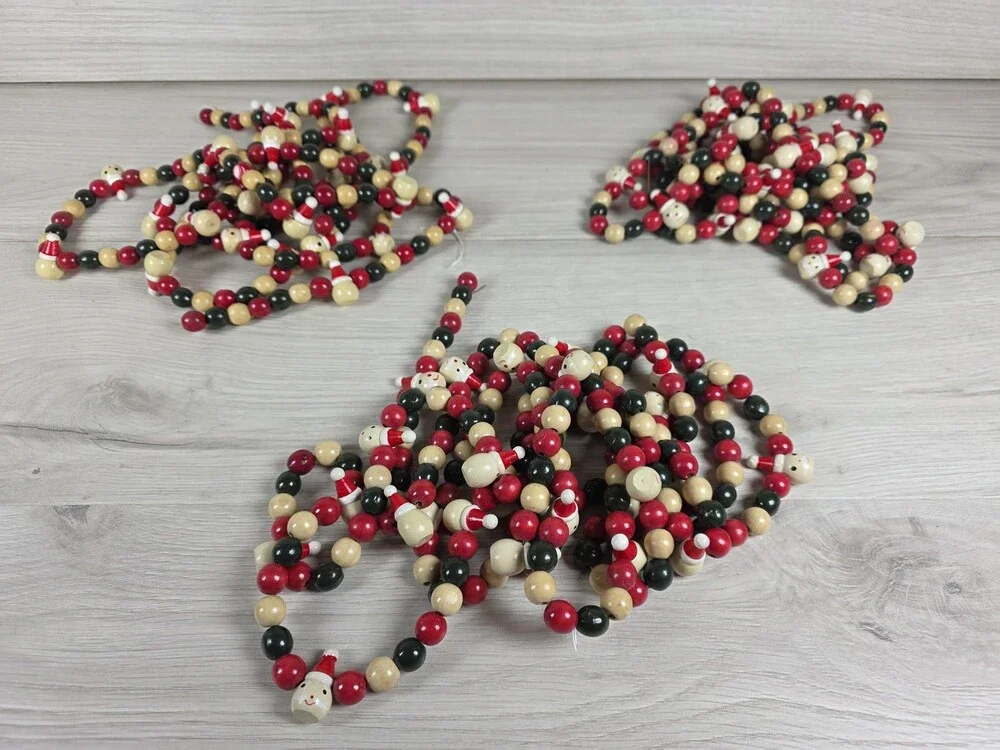 Set Painted Wooden Bead Garlands w Santa Heads Folk Art Holiday Primitive SU44